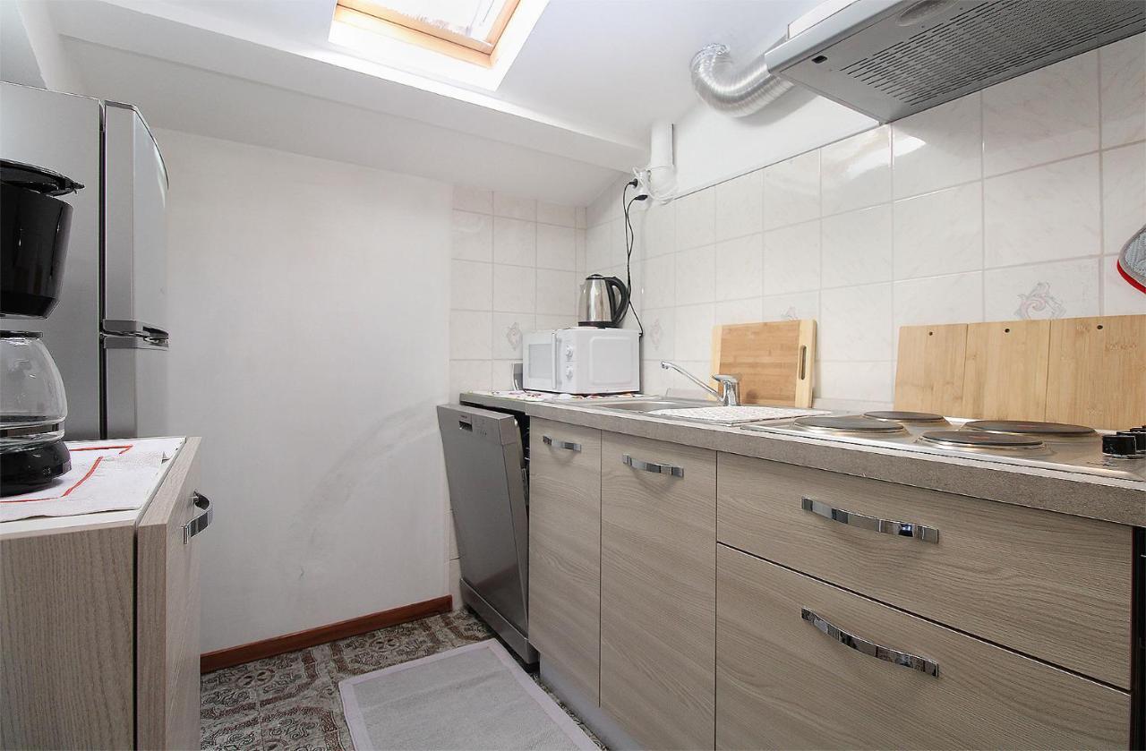 Nada 1451 Apartment